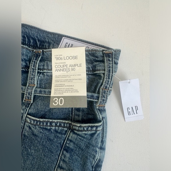 NWT- Gap 90’s Loose Low Rise - Straight Leg - Mid Wash Denim - Size 30/10P - Picture 2 of 12